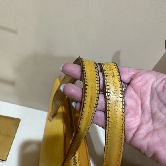 Louis Vuitton St. Jacques Golden Yellow Epi PM Bag - Picture 4 of 11